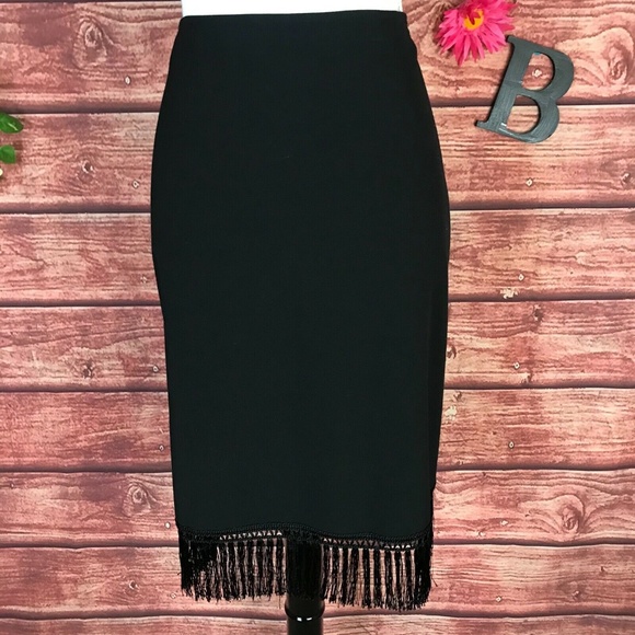 Elegant Black Fringe Hem - Picture 1 of 9